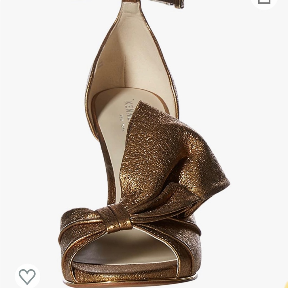 Gold Heel